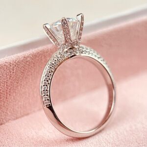 NWT 2.5CTW Moissanite Diamond Engagement Ring Sterling Silver 18k Plated